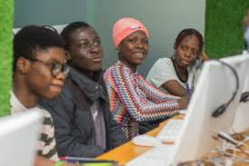 Lâimportance des partenariats et des projets opĂŠrationnels pour faire progresser lâenseignement des sciences en Afrique